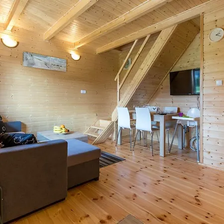 Letniskowe Blekit Lodge Jastrzębia Góra