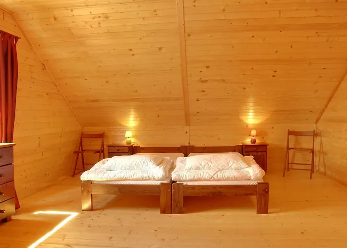 Letniskowe Blekit Деревянный коттедж *