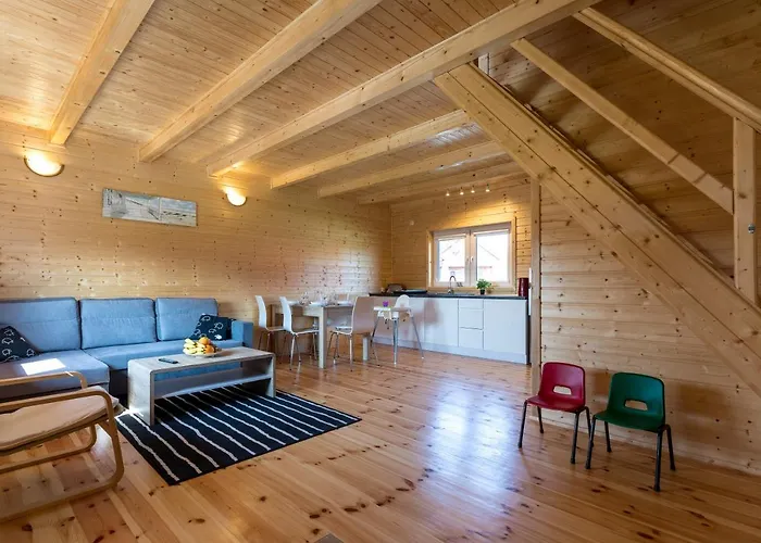 Letniskowe Blekit Деревянный коттедж Ястшембя-Гура